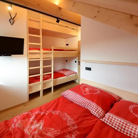 Almchalet Huettenzauber 公寓