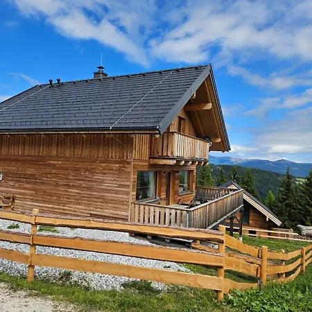 Almchalet Huettenzauber